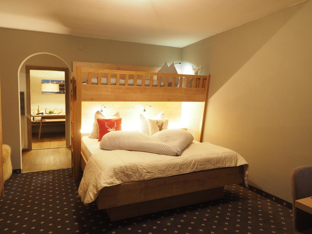 Haus Alpengluehen Apartment Ehrwald Bagian luar foto