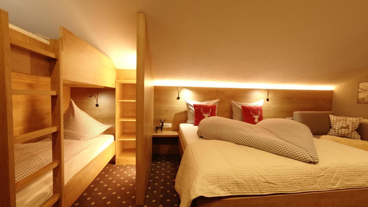 Haus Alpengluehen Apartment Ehrwald Bagian luar foto