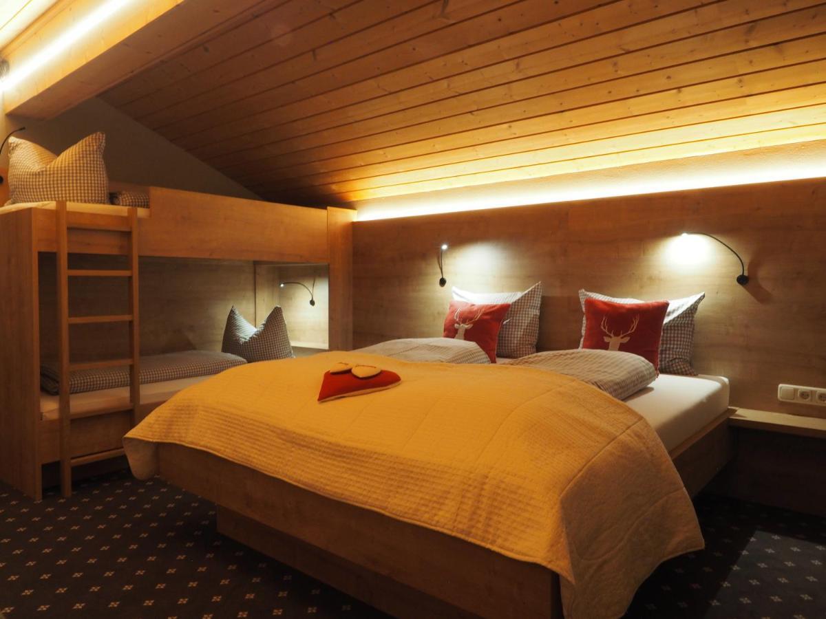 Haus Alpengluehen Apartment Ehrwald Bagian luar foto