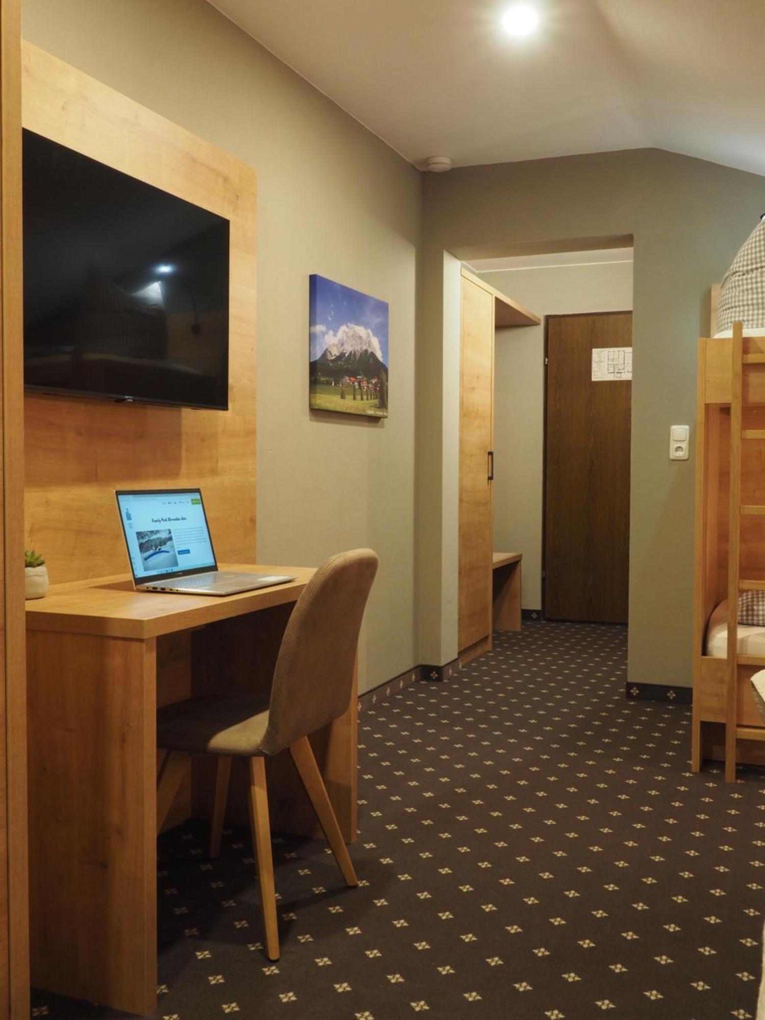 Haus Alpengluehen Apartment Ehrwald Bagian luar foto